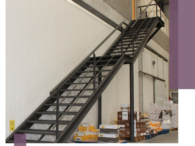 Лестницы для производства в Астрахани — изготовление и монтаж