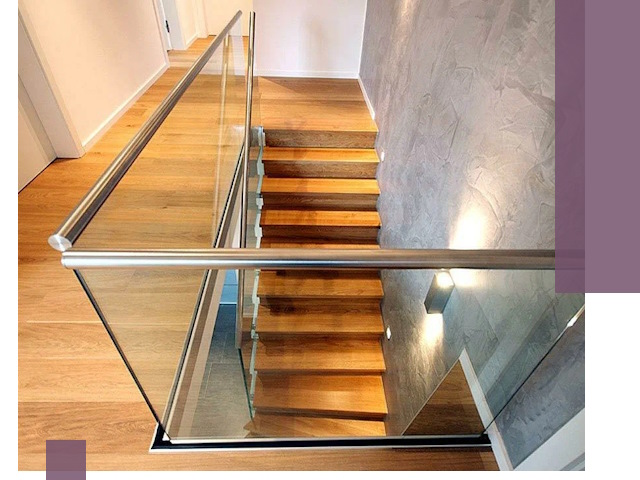 Перила для лестницы в доме — изготовление и монтаж в Астрахани