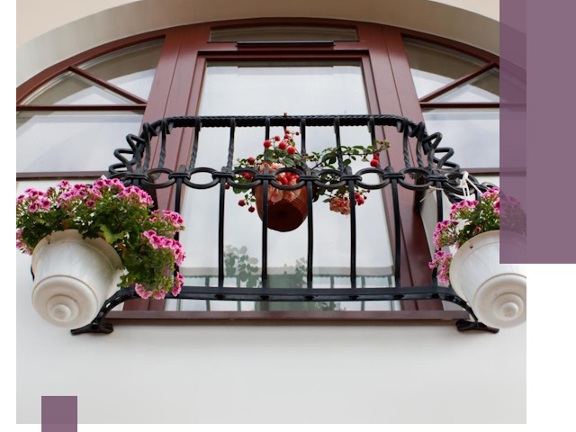 Изготовление и монтаж французских балконов в Астрахани