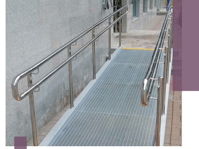 Пандусы для инвалидов в Астрахани — изготовление и монтаж