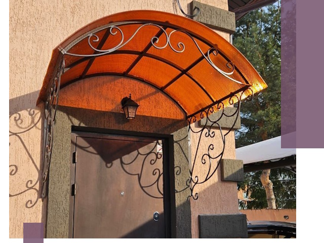 Демонтаж козырьков в Астрахани быстро и безопасно