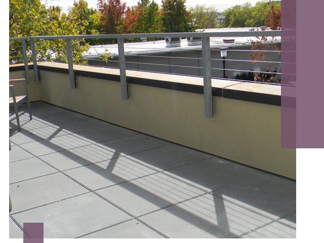 Металлические парапеты под ключ в Астрахани: монтаж и изготовление