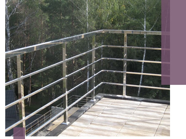 Парапеты из нержавеющей стали в Астрахани — изготовление и монтаж