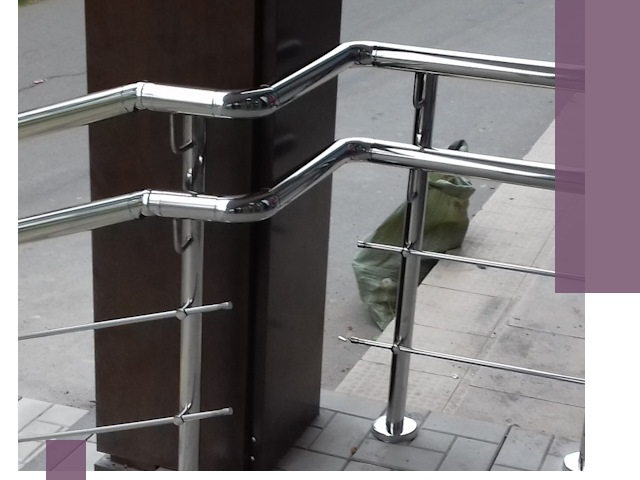 Монтаж поручней из нержавеющей стали в Астрахани качественно и быстро